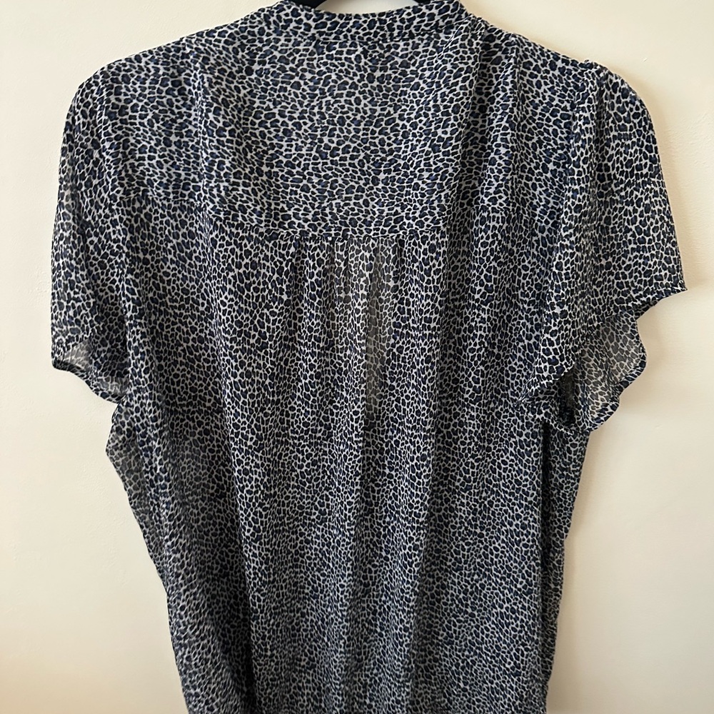Torrid Blouse - Picture 2 of 3